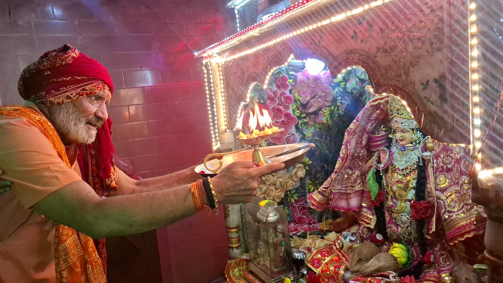 माँ हनुमंता धाम का भव्य मंदिर परिसर